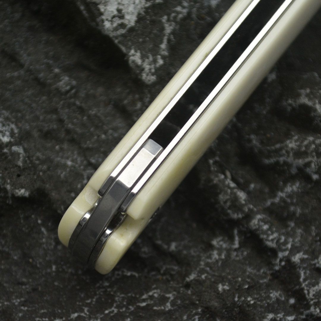 Damaszener Stahl Klappmesser – faltbar & tragbar