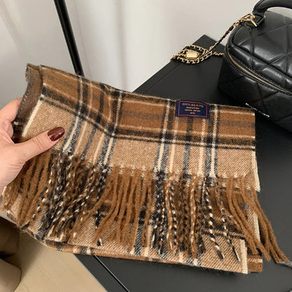 Eleganter Schal im England-Stil – Klassischer Karoschal mit Fransen für Herbst & Winter