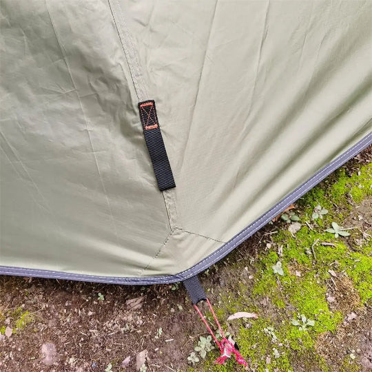 „BergHütte“ – Das höhenverstellbare Tipi Ofenzelt für Wintercamping und Outdoor-Abenteuer